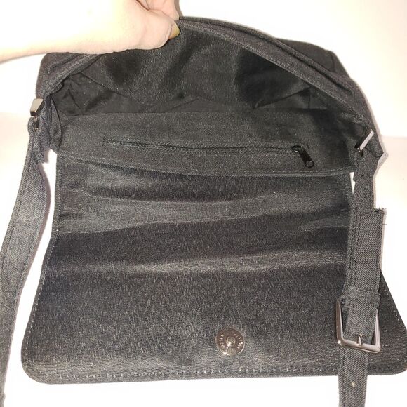 Dark Charcoal Gray Embroirdered Floral WoolBaguette Purse - Picture 4 of 5